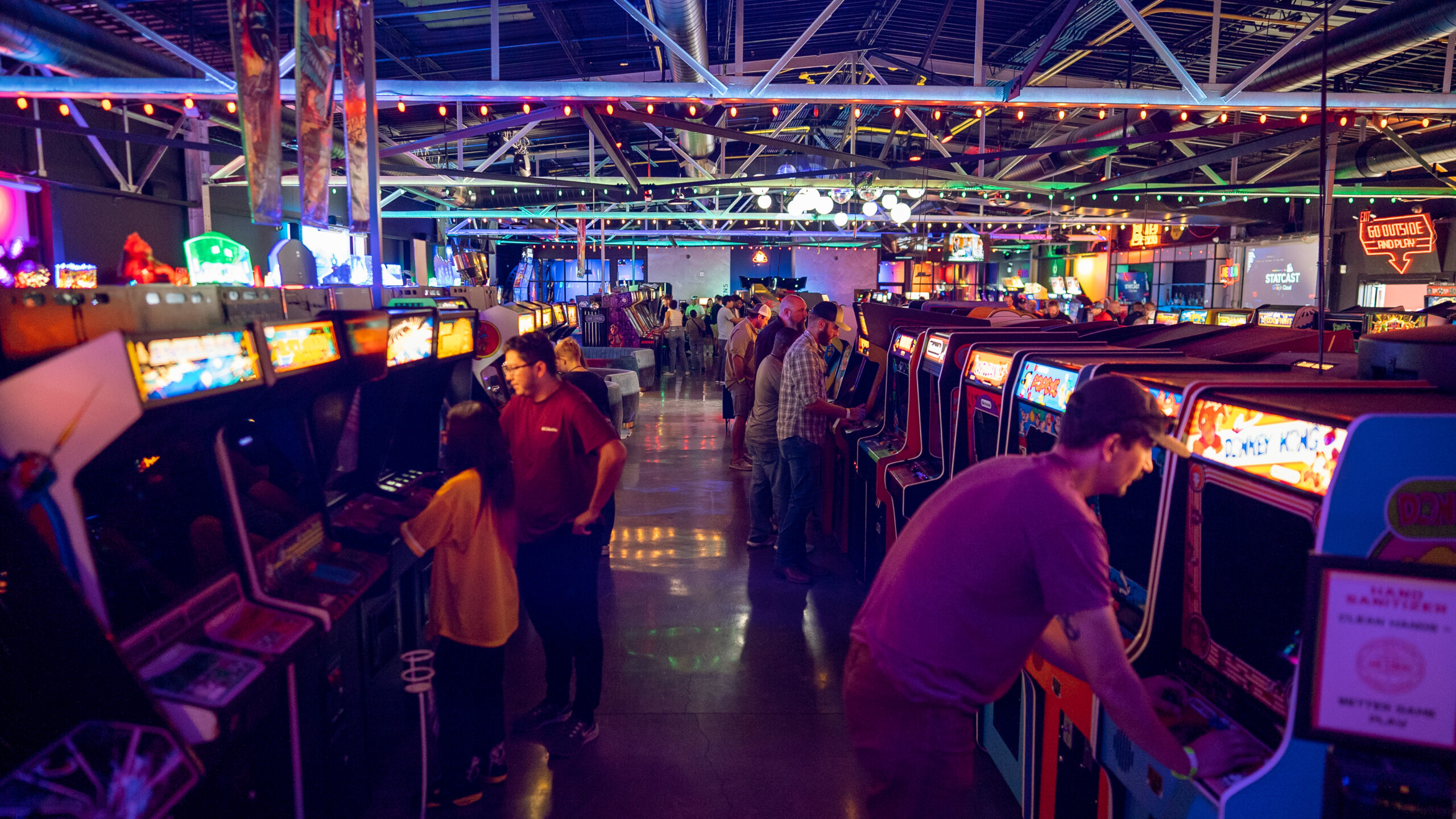 what is an arcade bar
